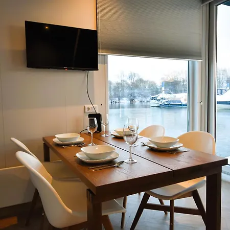Houseboat Trinidad Hotel Maastricht Exterior photo
