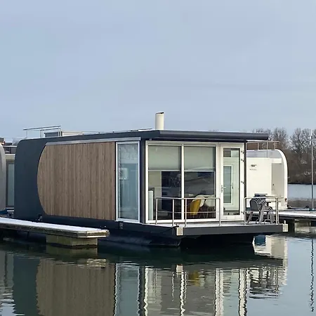 Houseboat Trinidad Hotel Maastricht Exterior photo